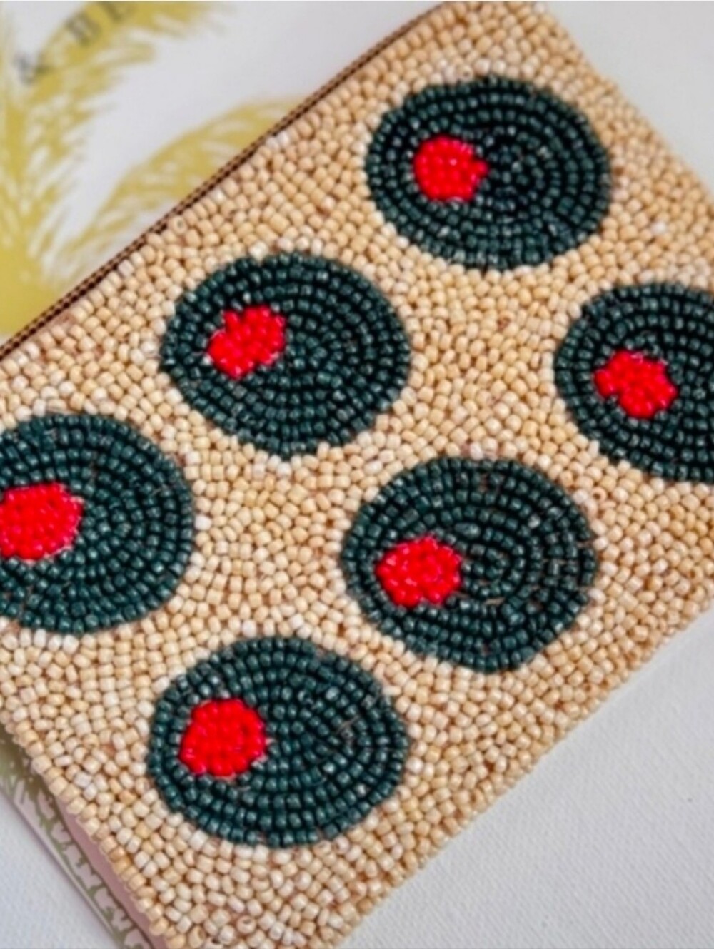 👉✨️America & Beyond Beaded Olives Coin Pouch